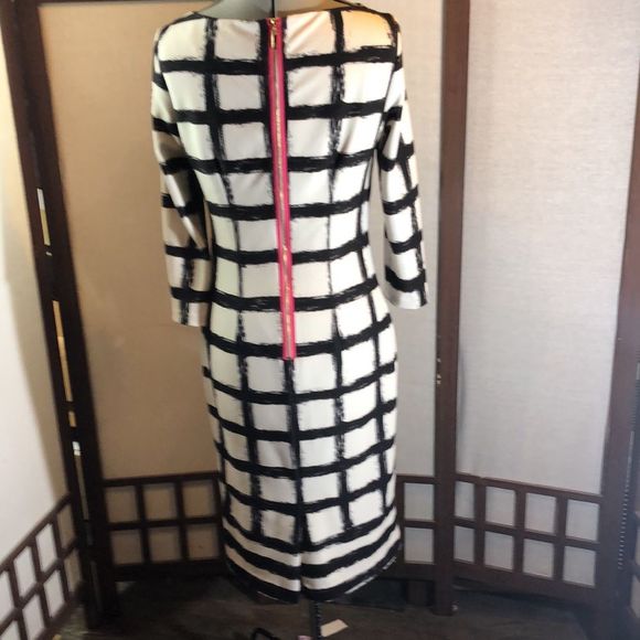 Eliza J Dress sz 6 white polyester knit sheath, 3/4 sleeve, black grid, lined - Picture 6 of 15